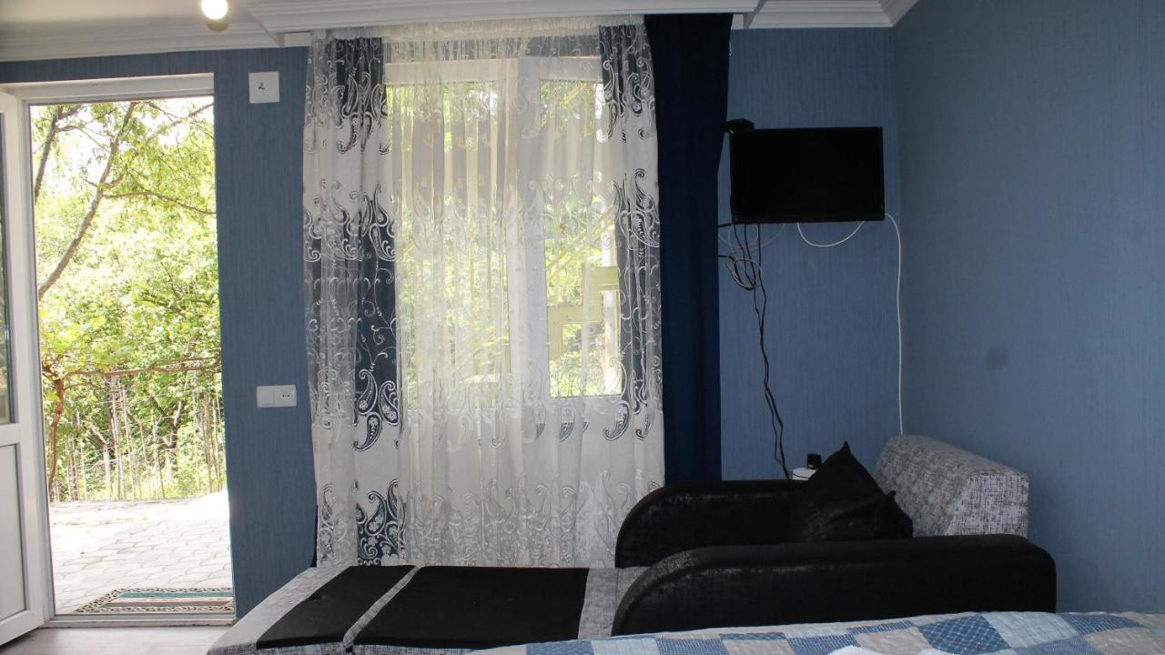 Lilia Guesthouse Сигнахи Экстерьер фото