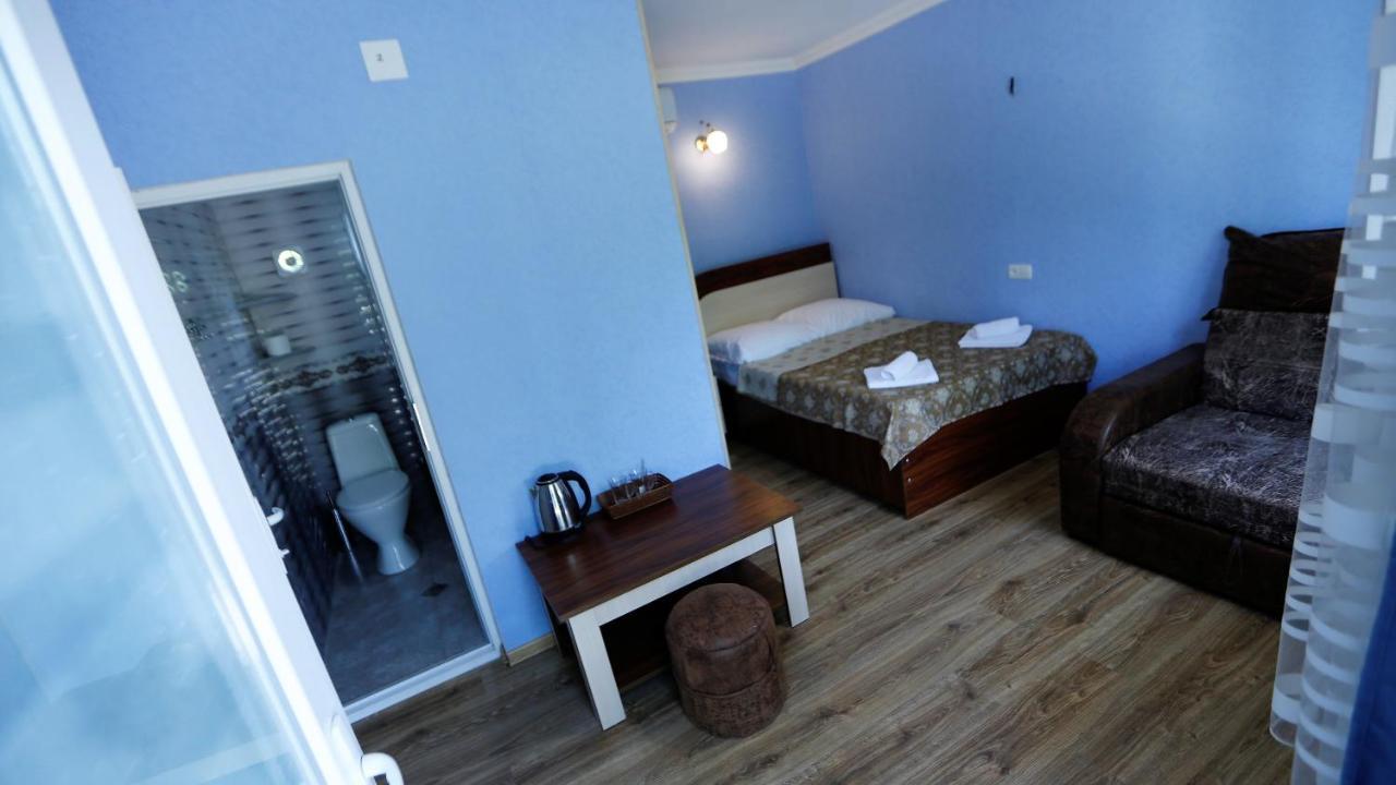 Lilia Guesthouse Сигнахи Экстерьер фото