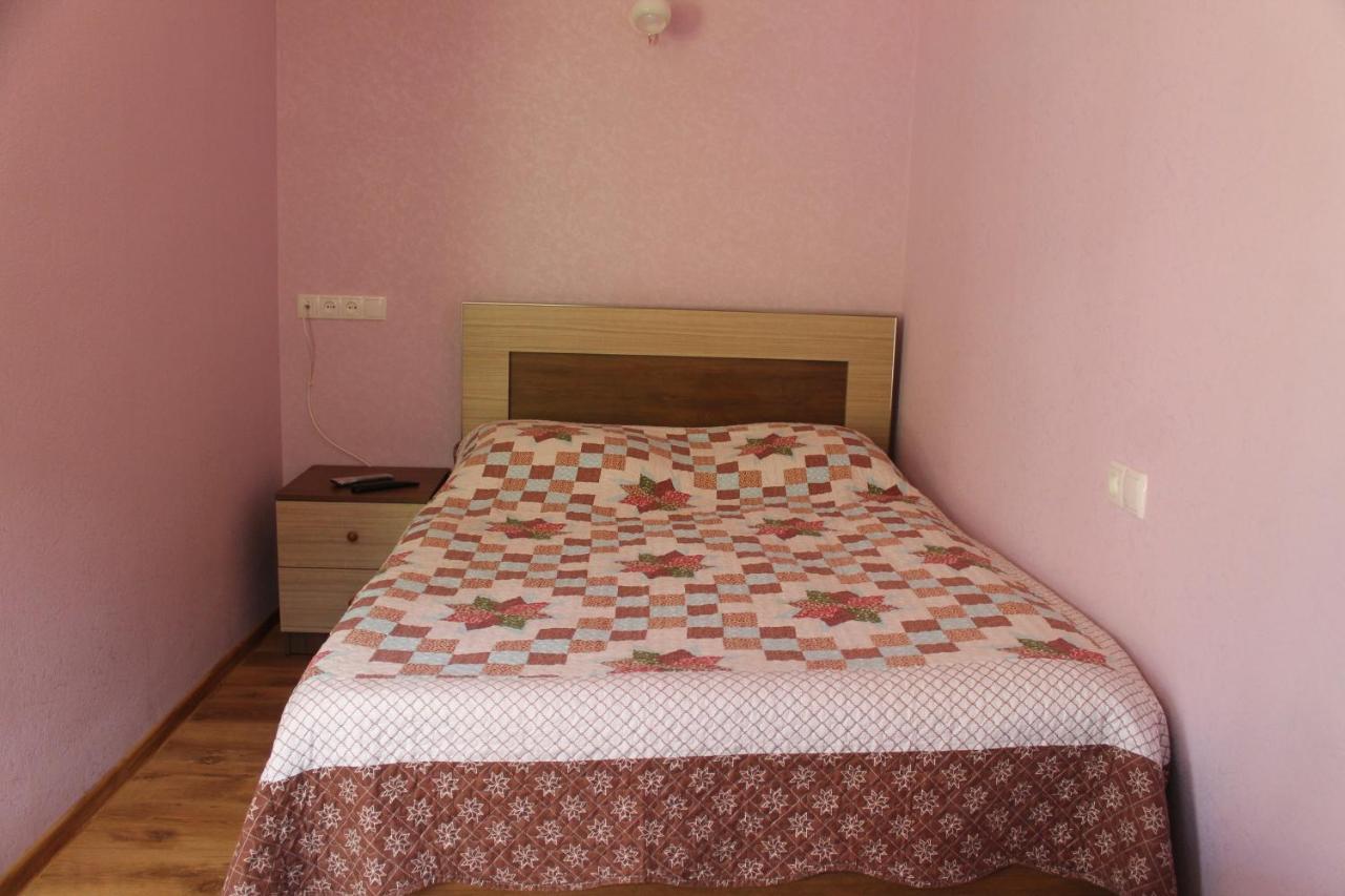 Lilia Guesthouse Сигнахи Экстерьер фото