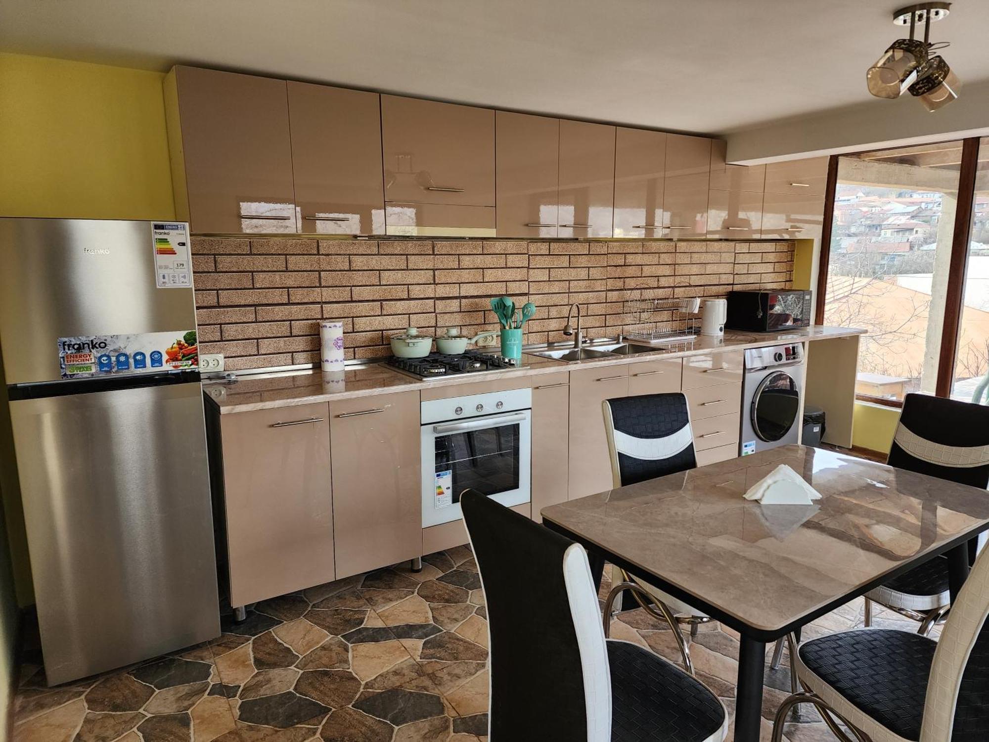 Lilia Guesthouse Сигнахи Экстерьер фото
