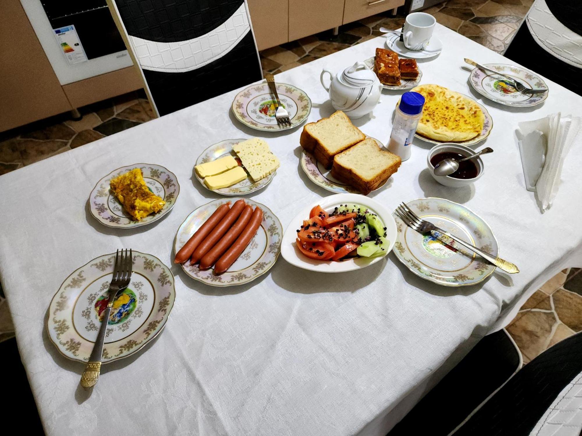 Lilia Guesthouse Сигнахи Экстерьер фото